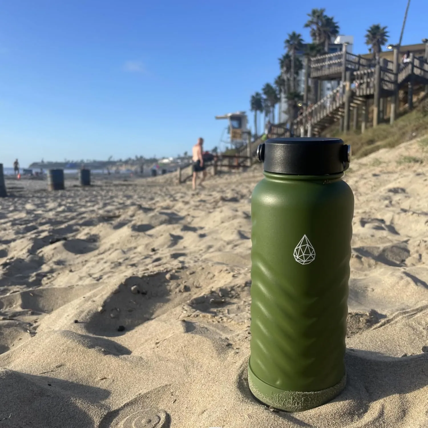 24oz Insulated Water Bottle with Straw–Stainless Steel,Leak-Proof,Wide Mouth, BPA-Free,Silicone Boot & Flex Handle–Sports Flask for Gym,Hiking,Travel–Green