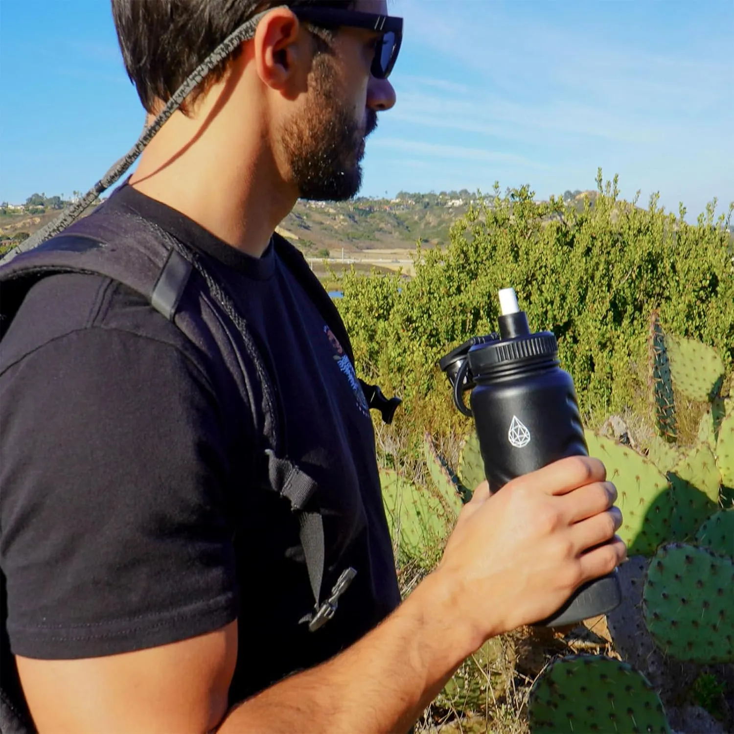 24oz Insulated Water Bottle with Straw–Stainless Steel,Leak-Proof,Wide Mouth, BPA-Free,Silicone Boot & Flex Handle–Sports Flask for Gym,Hiking,Travel–Green