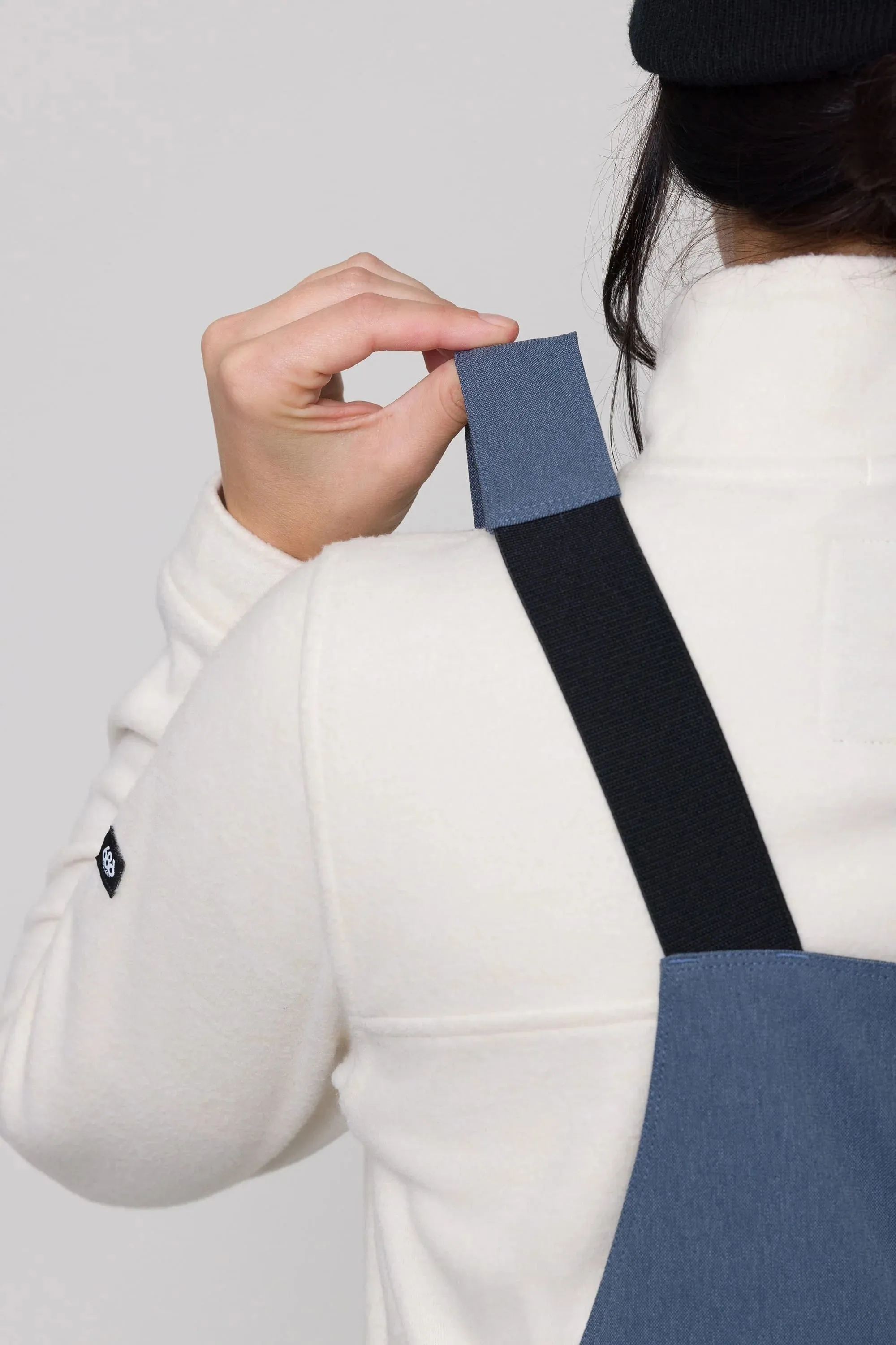 686 BLACK MAGIC INSULATED BIB 2024