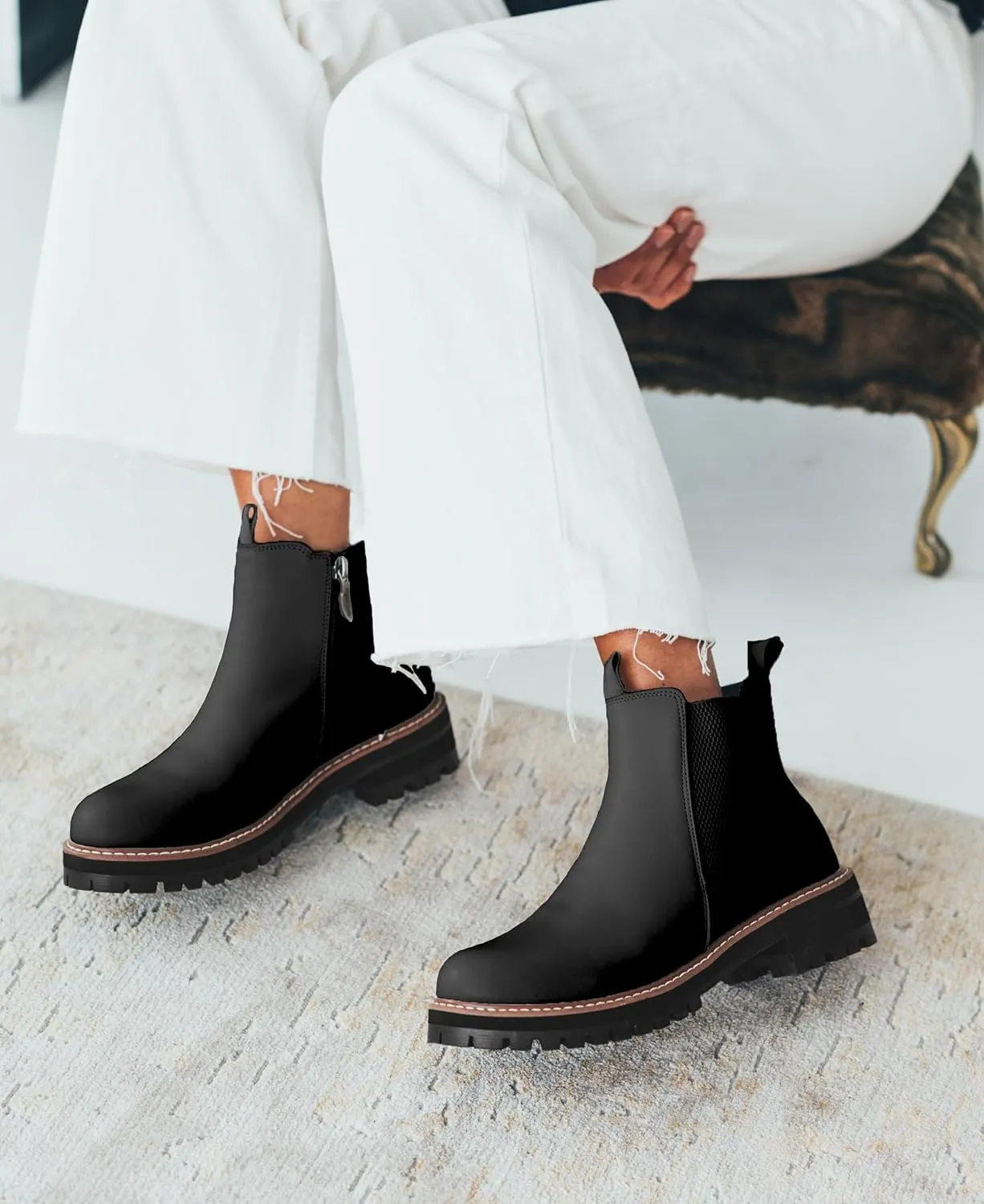 AQUA DIVA Savannah Women's White Waterproof Insulated Chelsea Ankle Boot