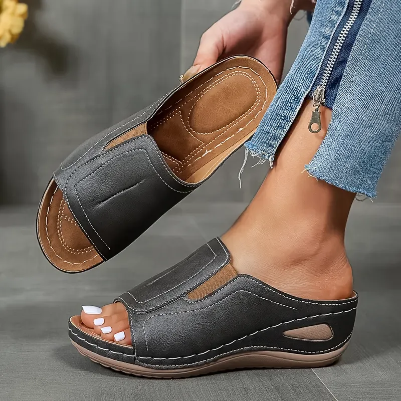 Ayla Lift Sandals