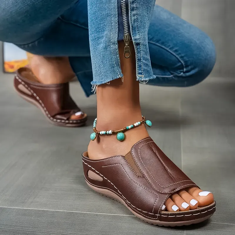 Ayla Lift Sandals