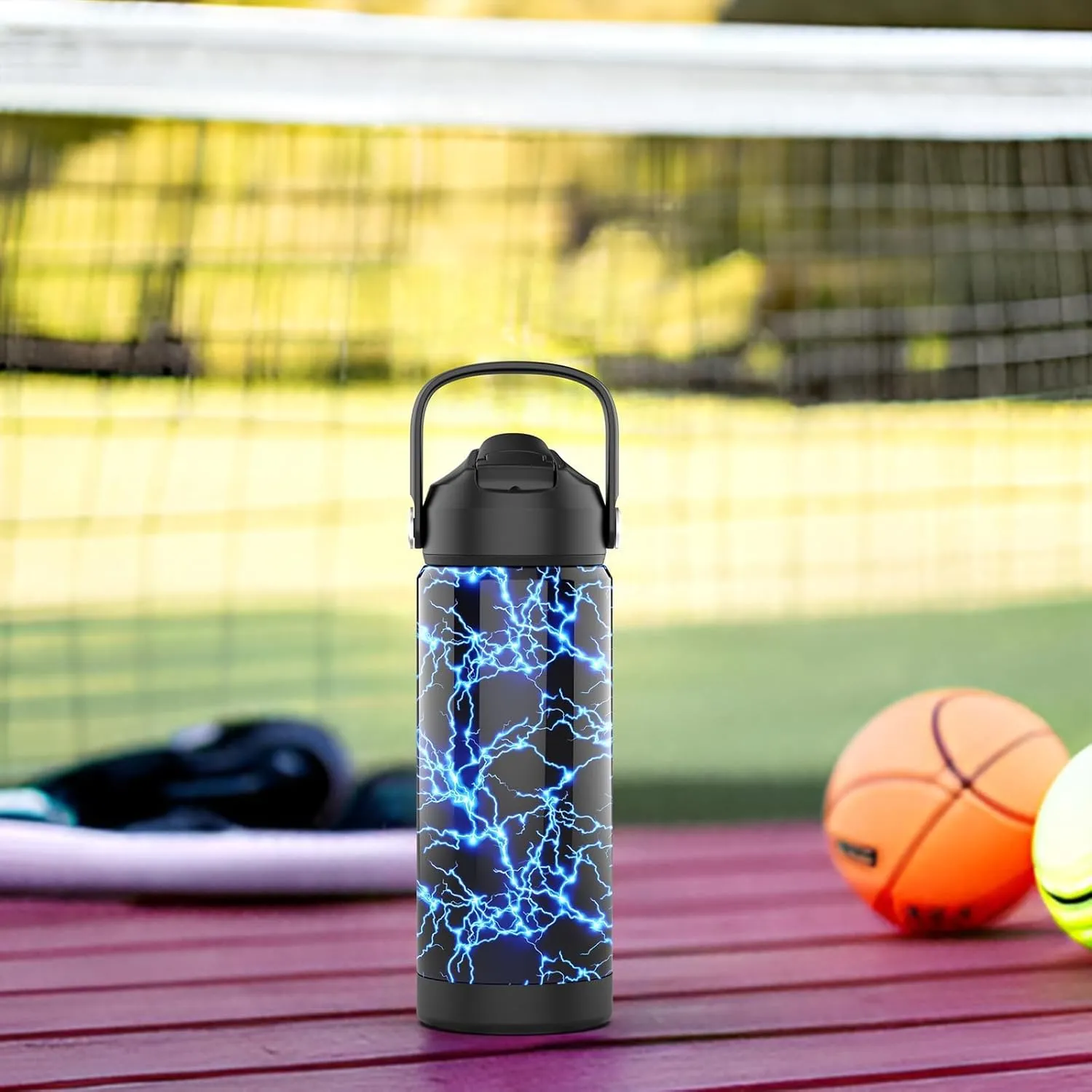 Boys Water Bottle with Straw,18 oz Kids Insulated Cups with Stainless Steel Leak Proof for School,Sport&Travel（Football）