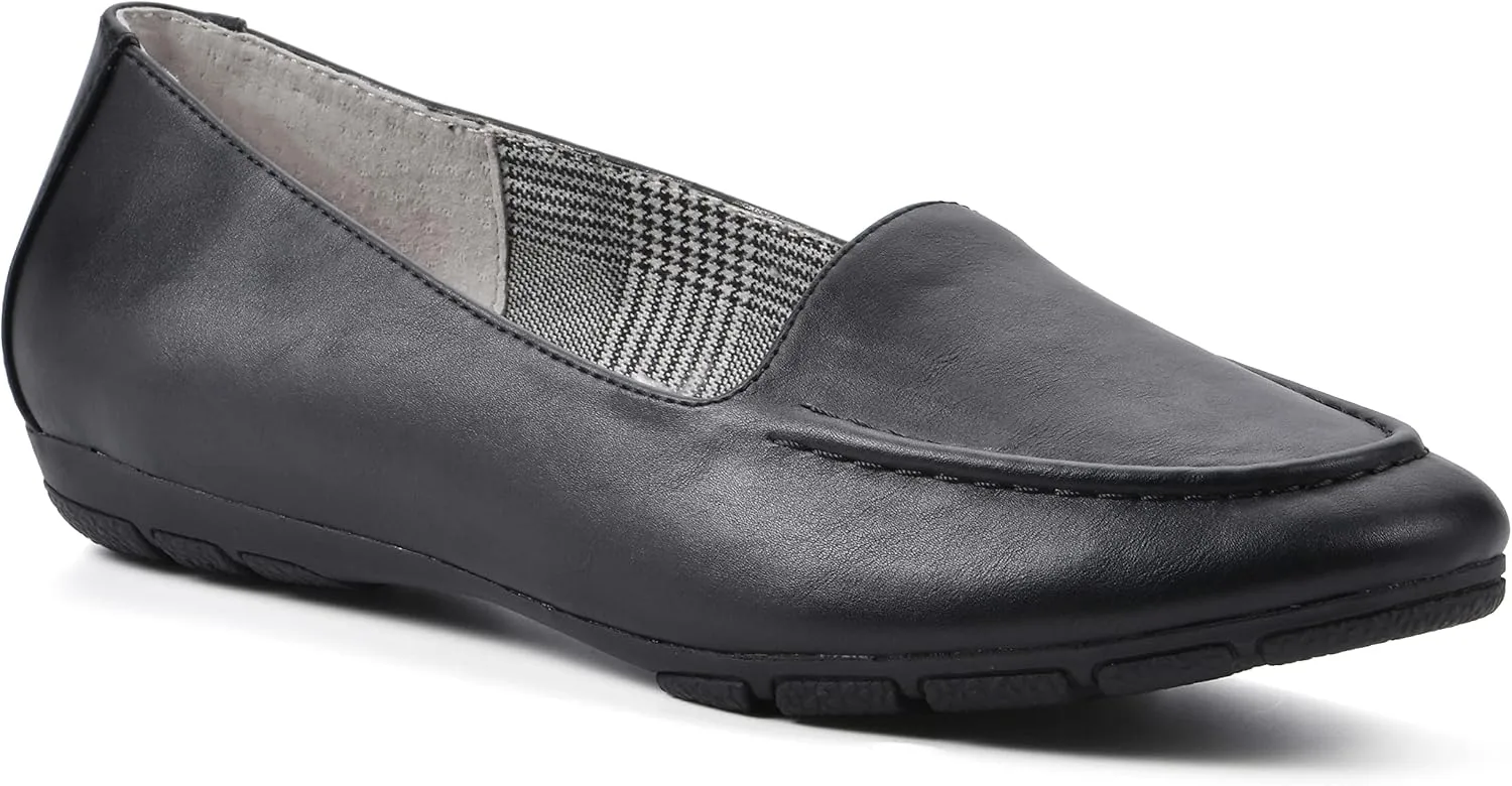 CLIFFS BY WHITE MOUNTAIN Women's Gracefully Tailored Loafer Flat
