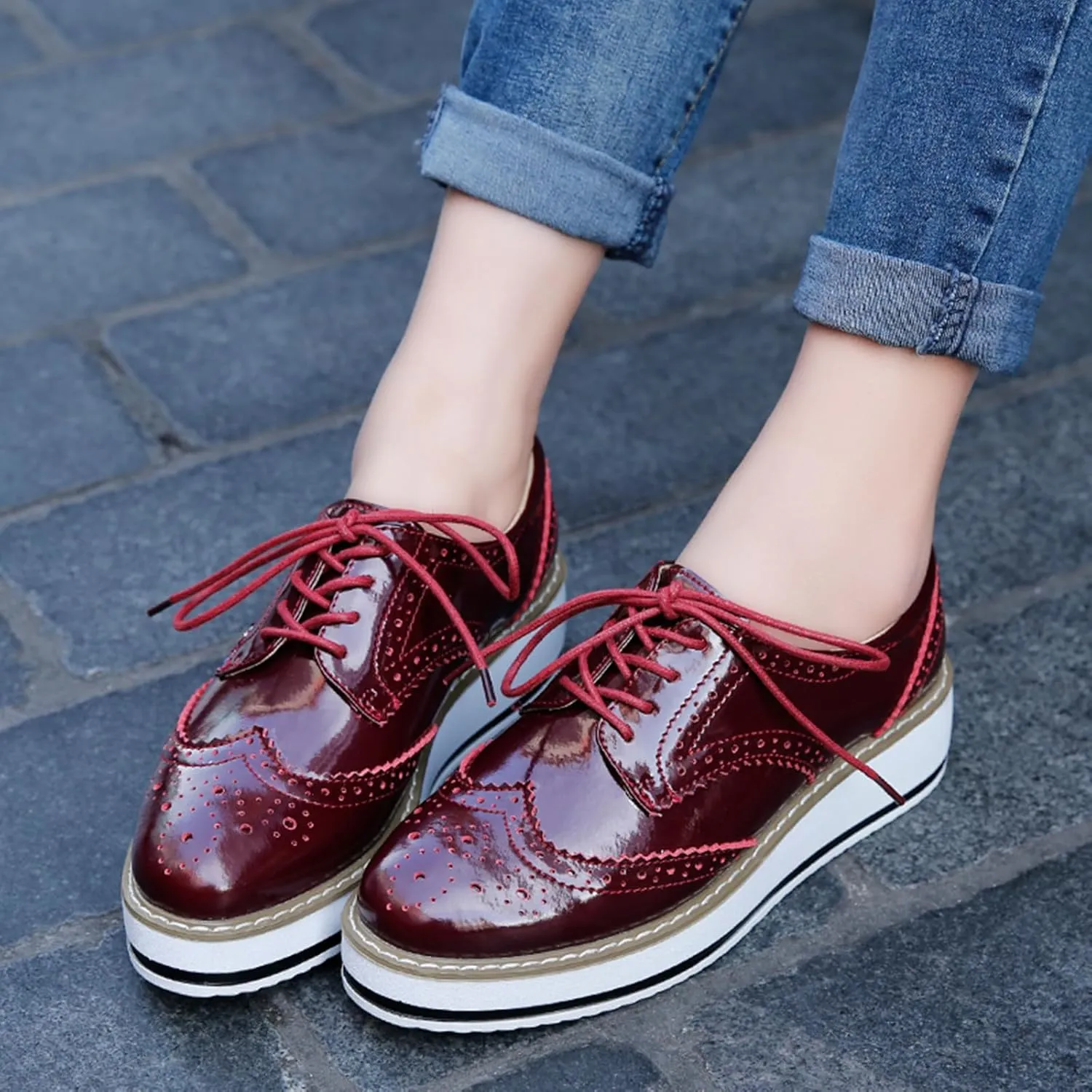 DADAWEN Women's Platform Lace-Up Wingtips Square Toe Oxfords Shoe