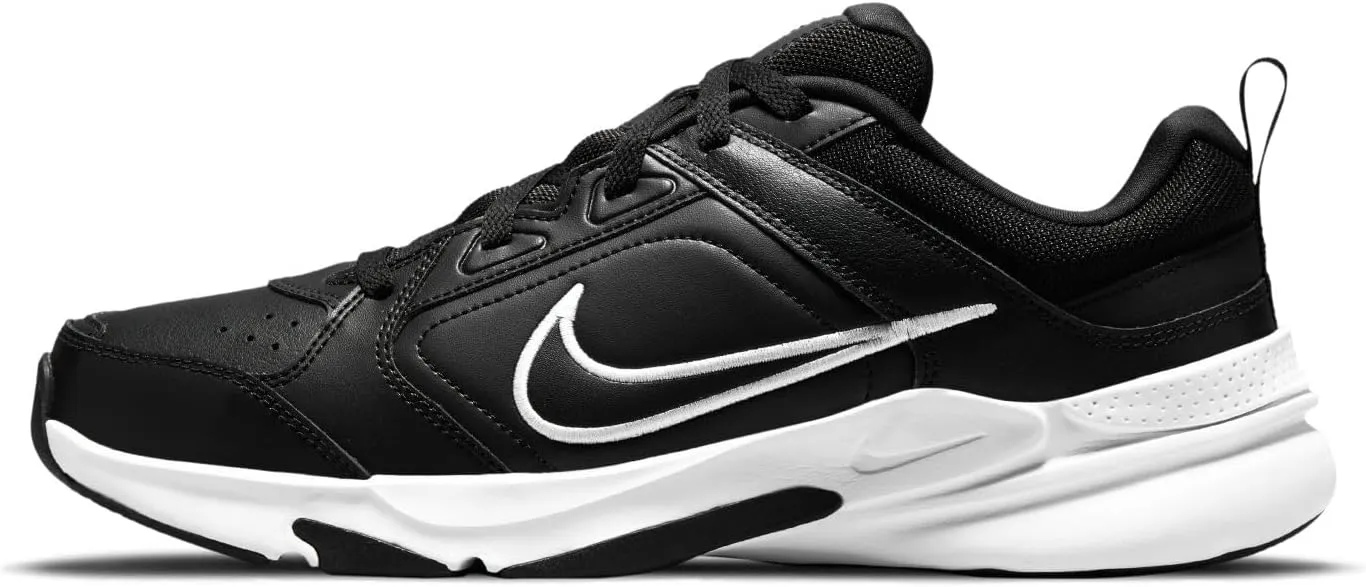 NIKE Men's Gymnastics Shoe