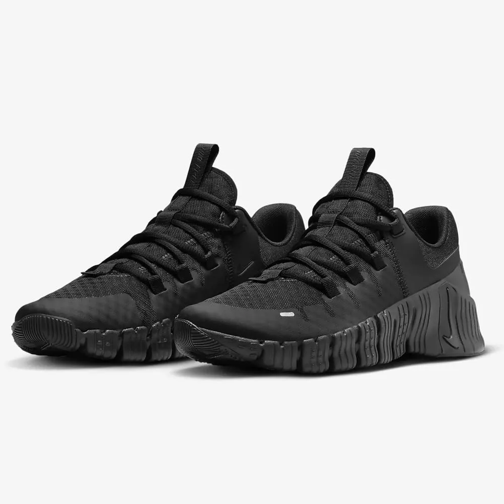 Nike Women's Sneaker, 0
