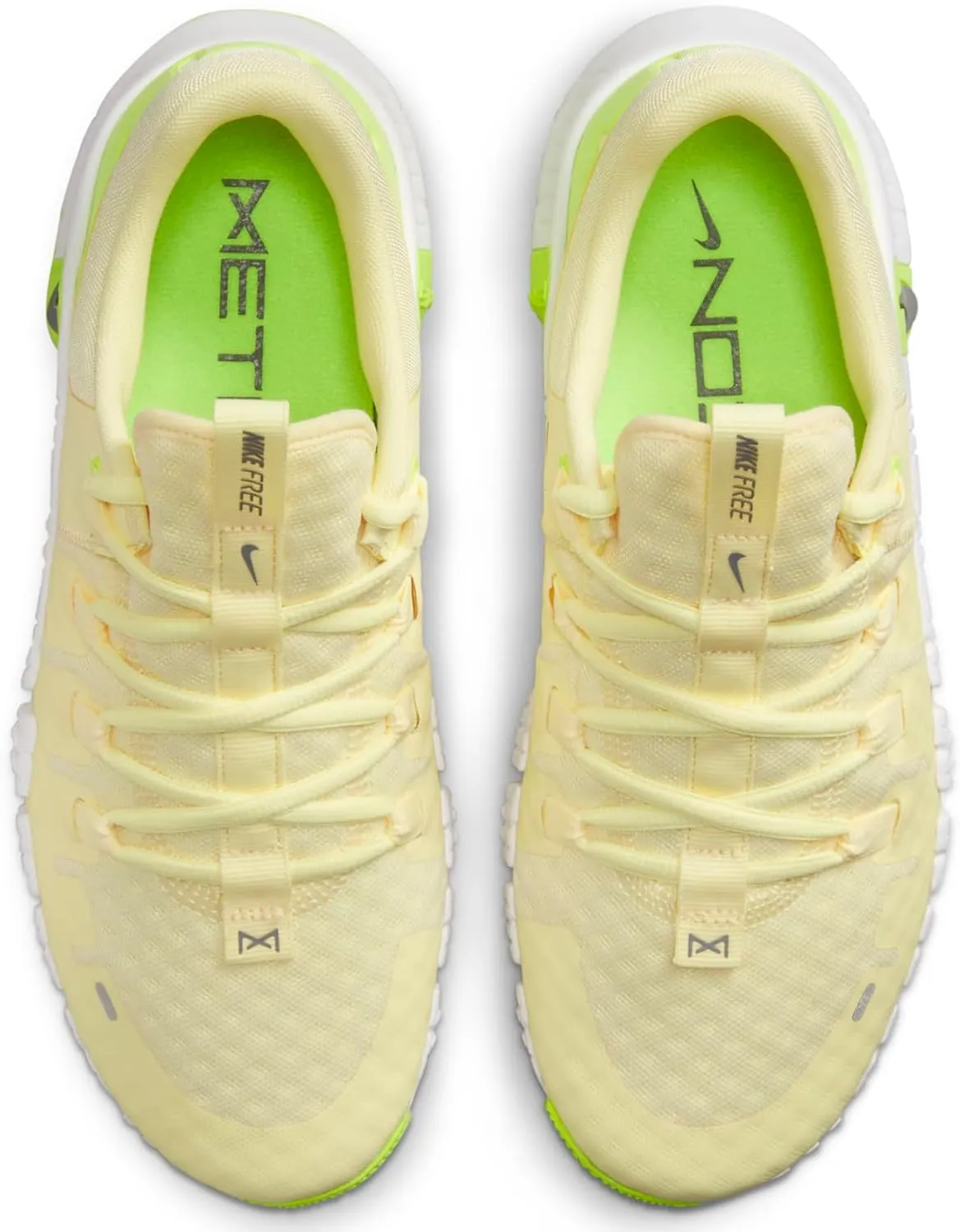 Nike Women's W Free Metcon 5 Sneaker, 0