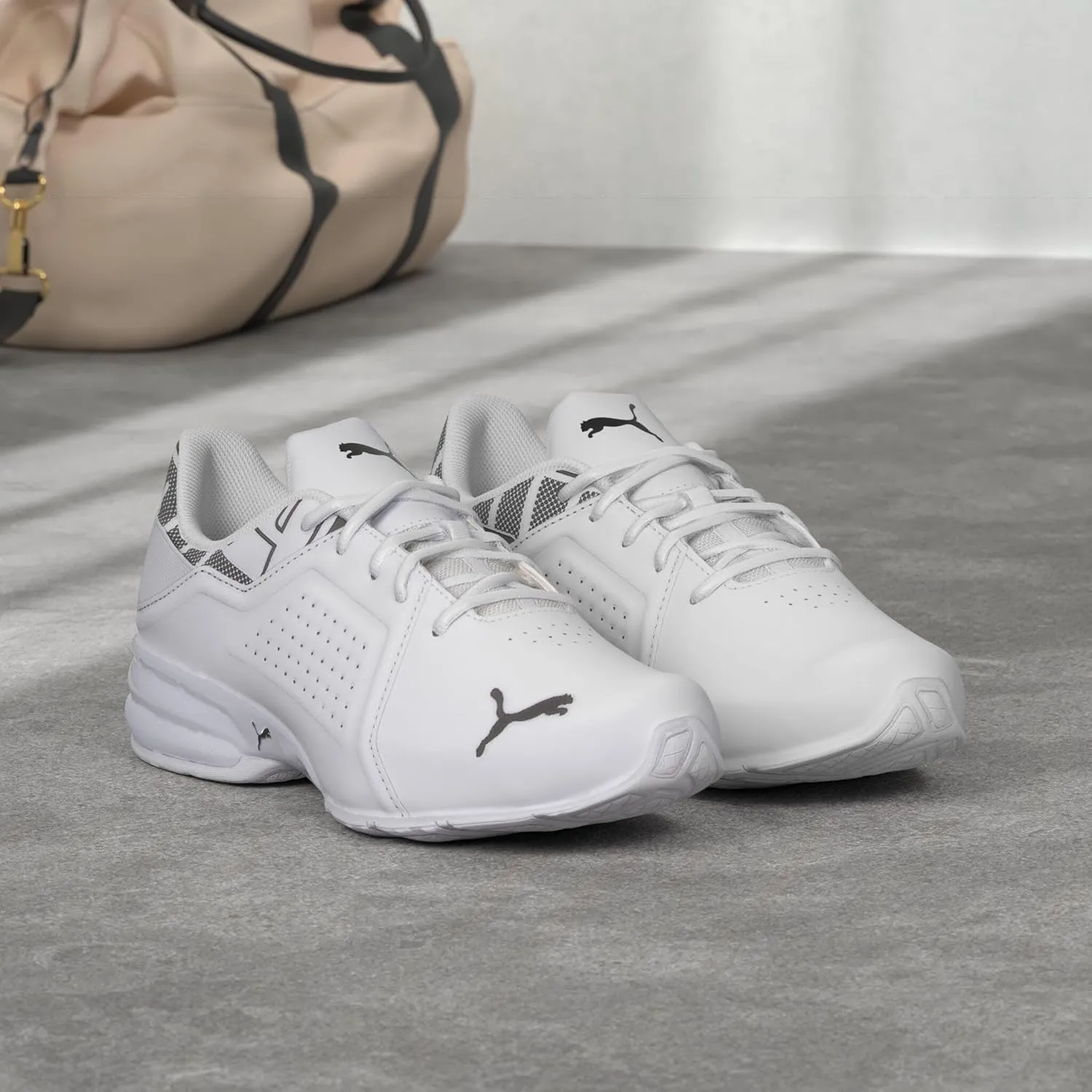 PUMA Men's Viz Runner Sneaker
