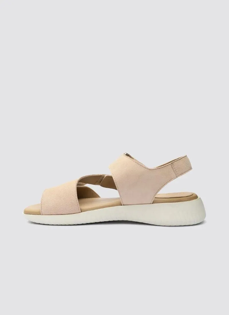 Quinn Sandal