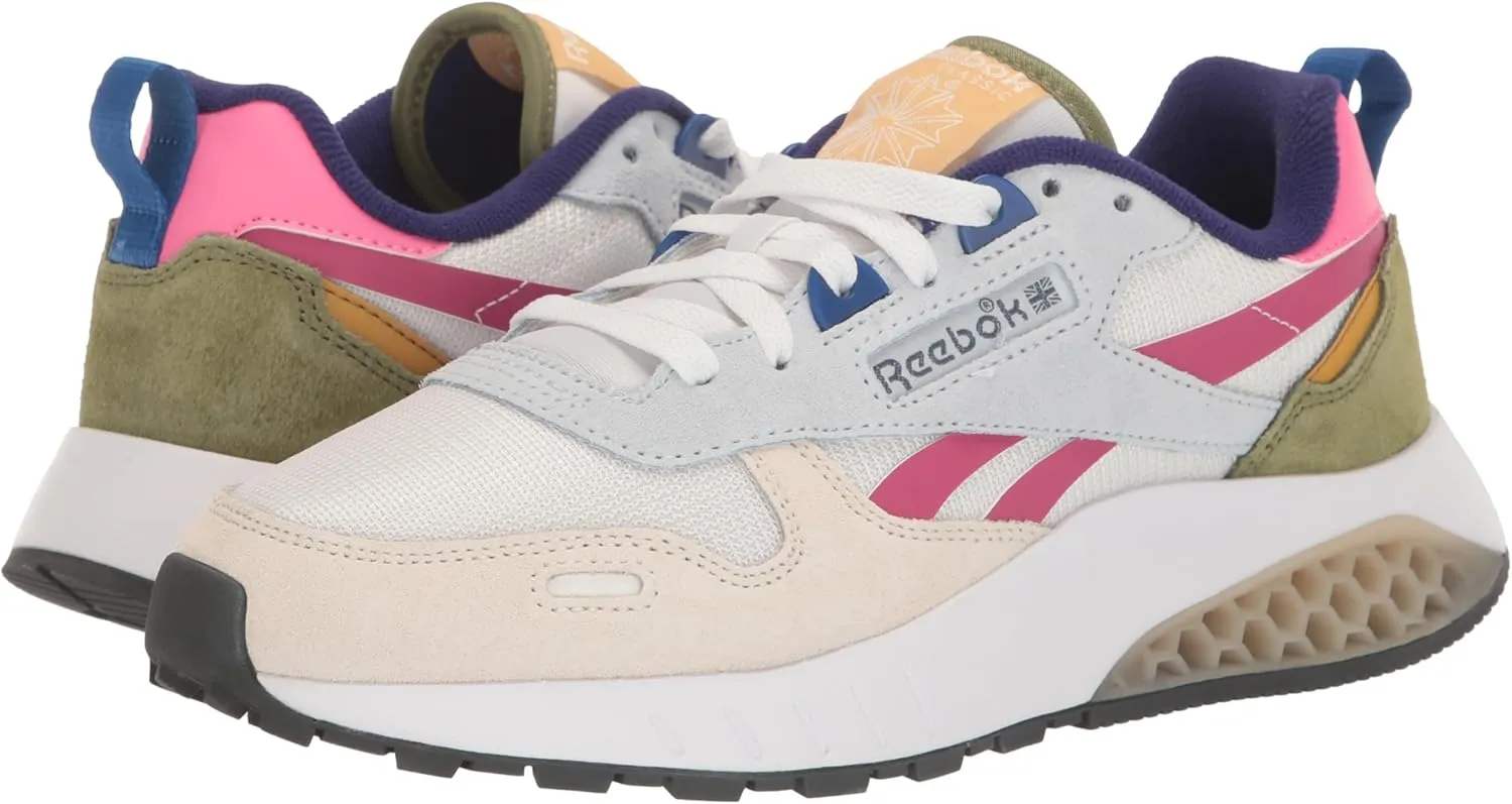 Reebok Unisex-Adult Classic Leather Hexalite Sneaker