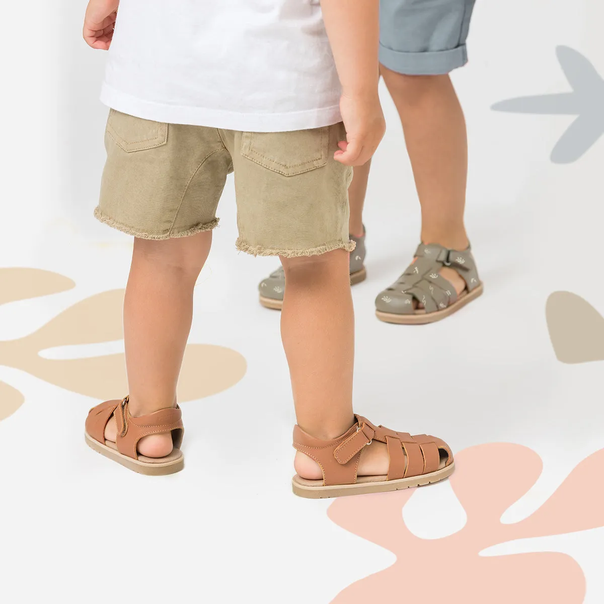 Rocco Sandals (Tan)