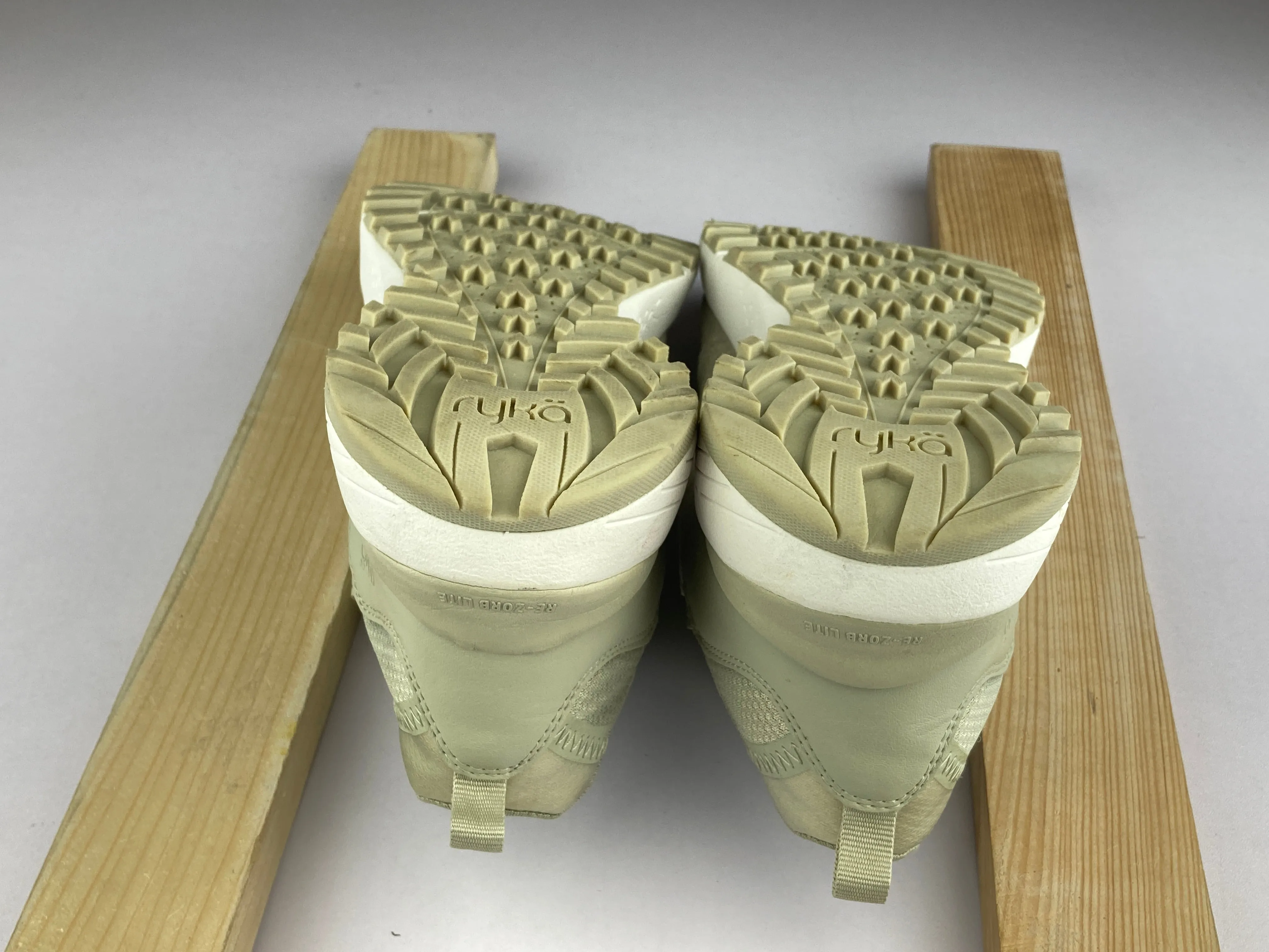 Ryka Kali Training Sneaker 'Pelican'
