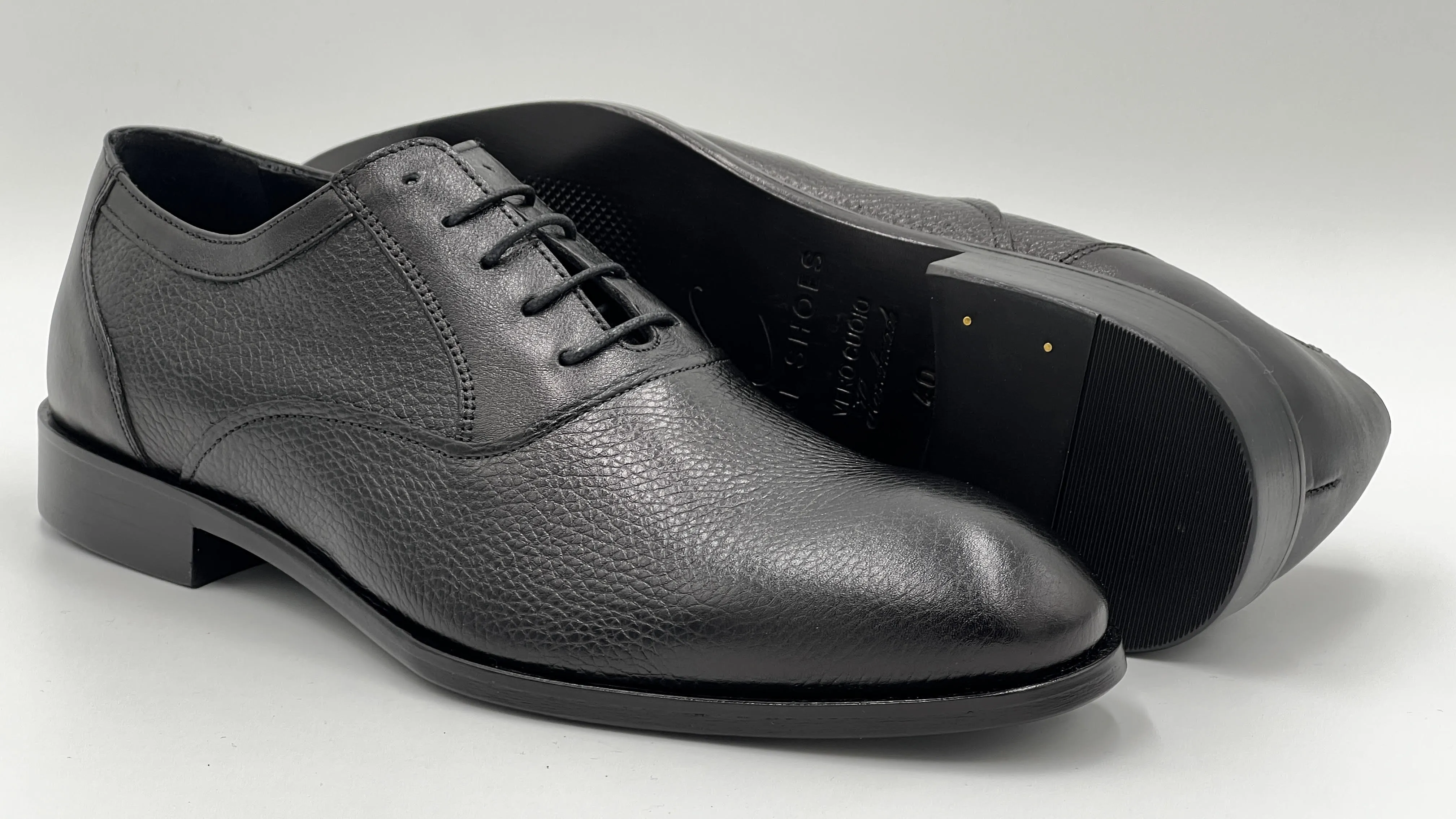 Style: 24202-Black