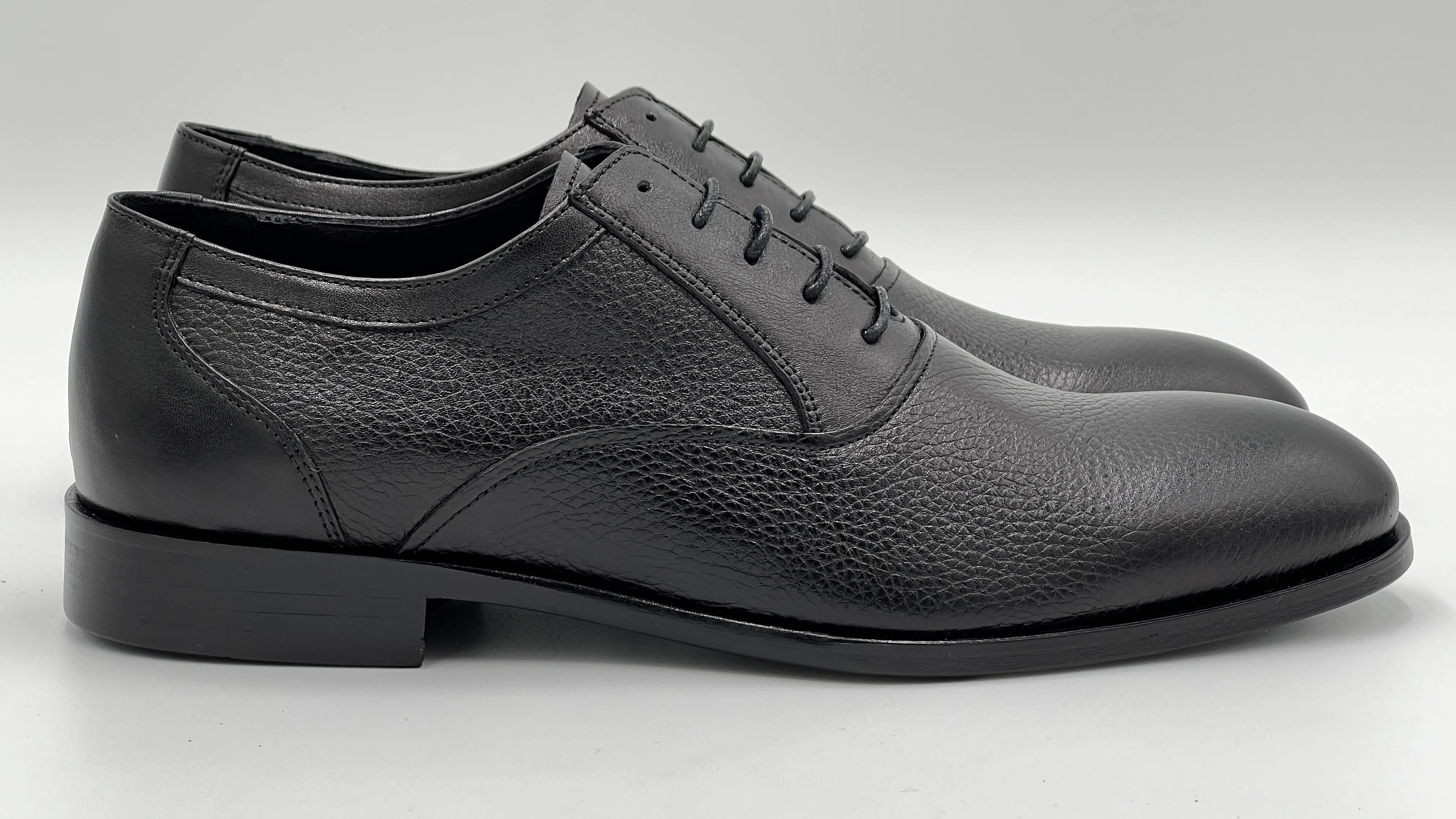 Style: 24202-Black