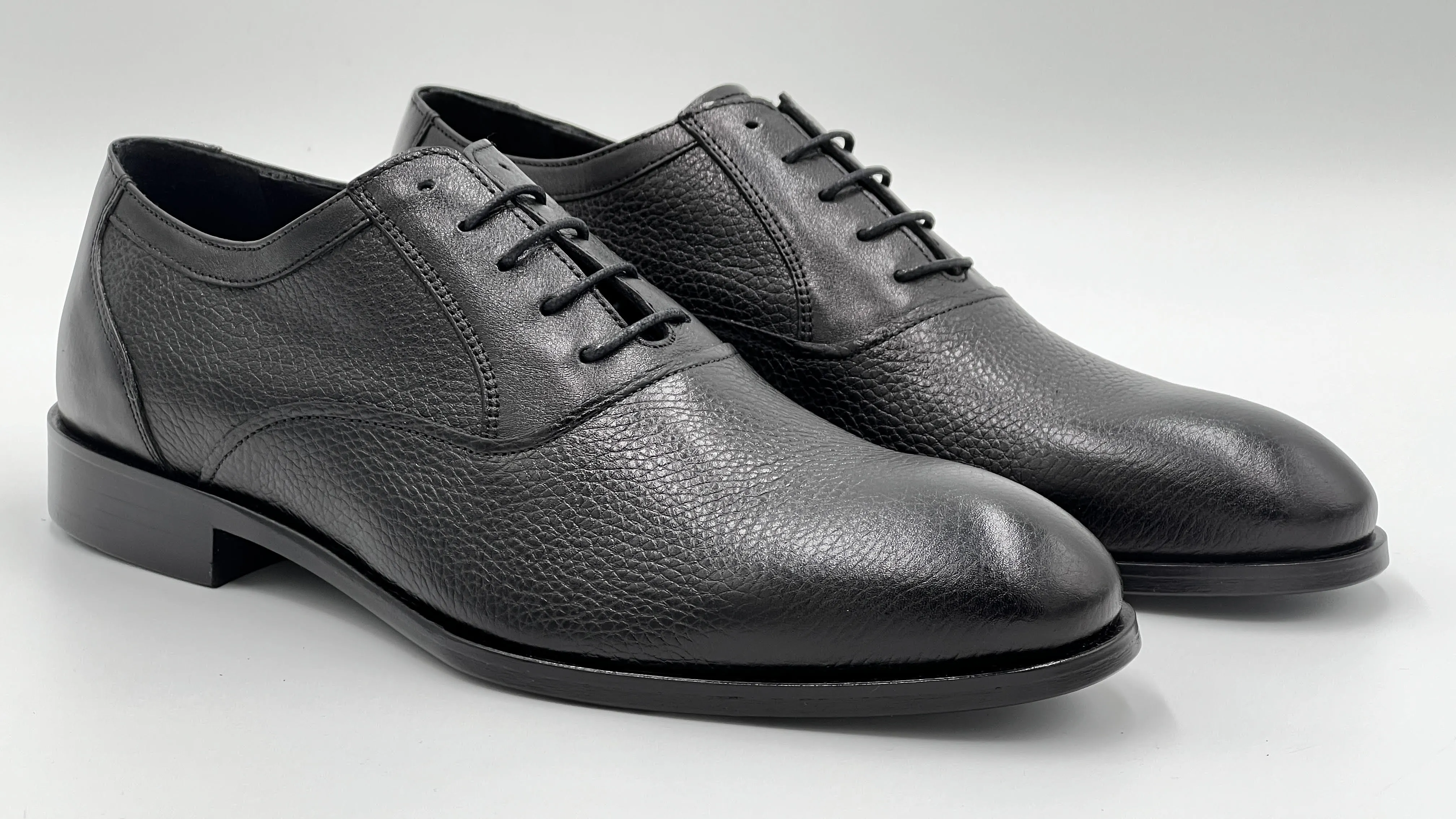Style: 24202-Black